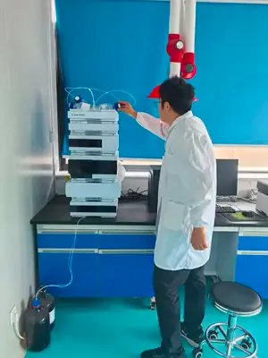 lab tech
